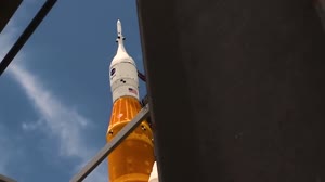 NASA Lander to Test Vacuum Cleaner on Moon for Sample Collection